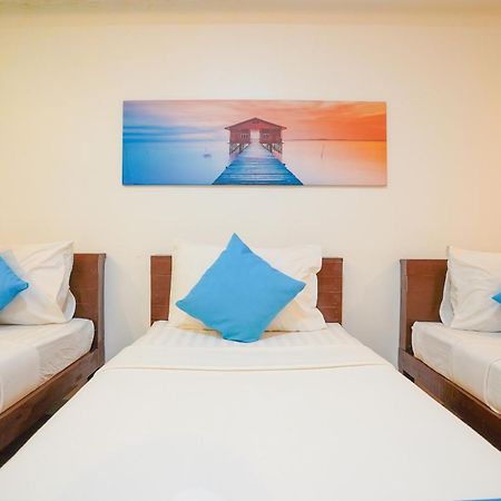Arzo Hotel Premier Makati City Ngoại thất bức ảnh