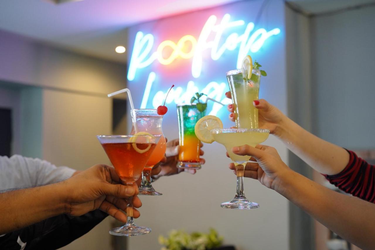 Arzo Hotel Premier Makati City Ngoại thất bức ảnh