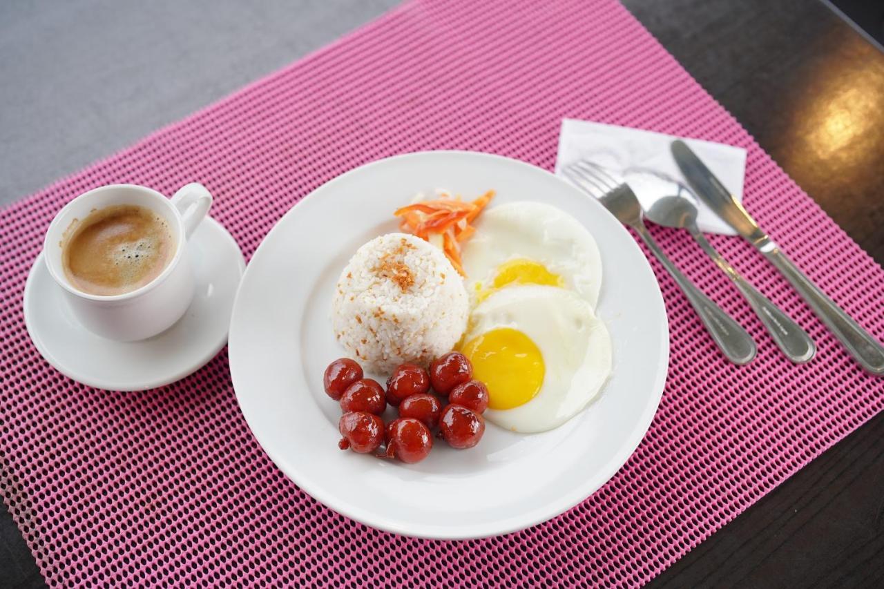 Arzo Hotel Premier Makati City Ngoại thất bức ảnh