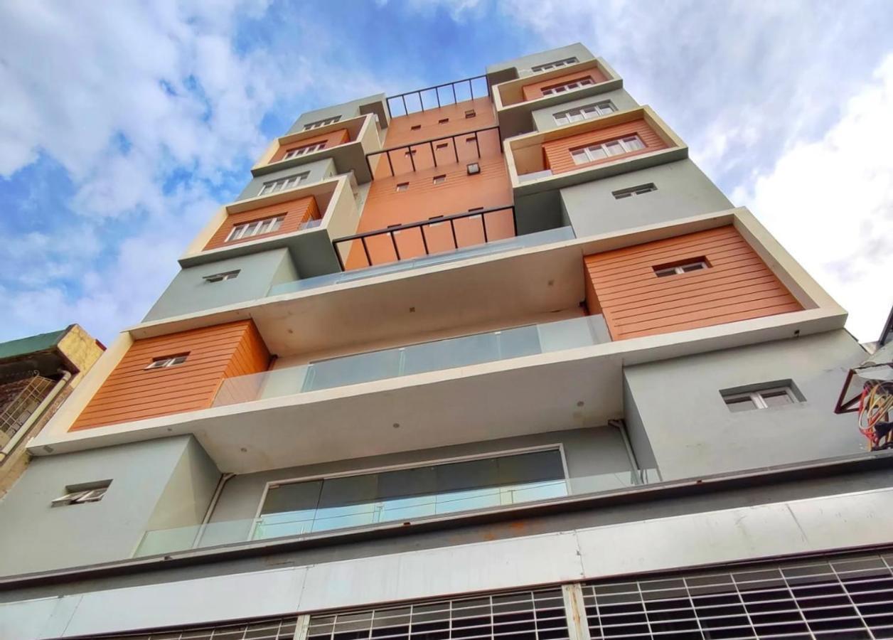 Arzo Hotel Premier Makati City Ngoại thất bức ảnh