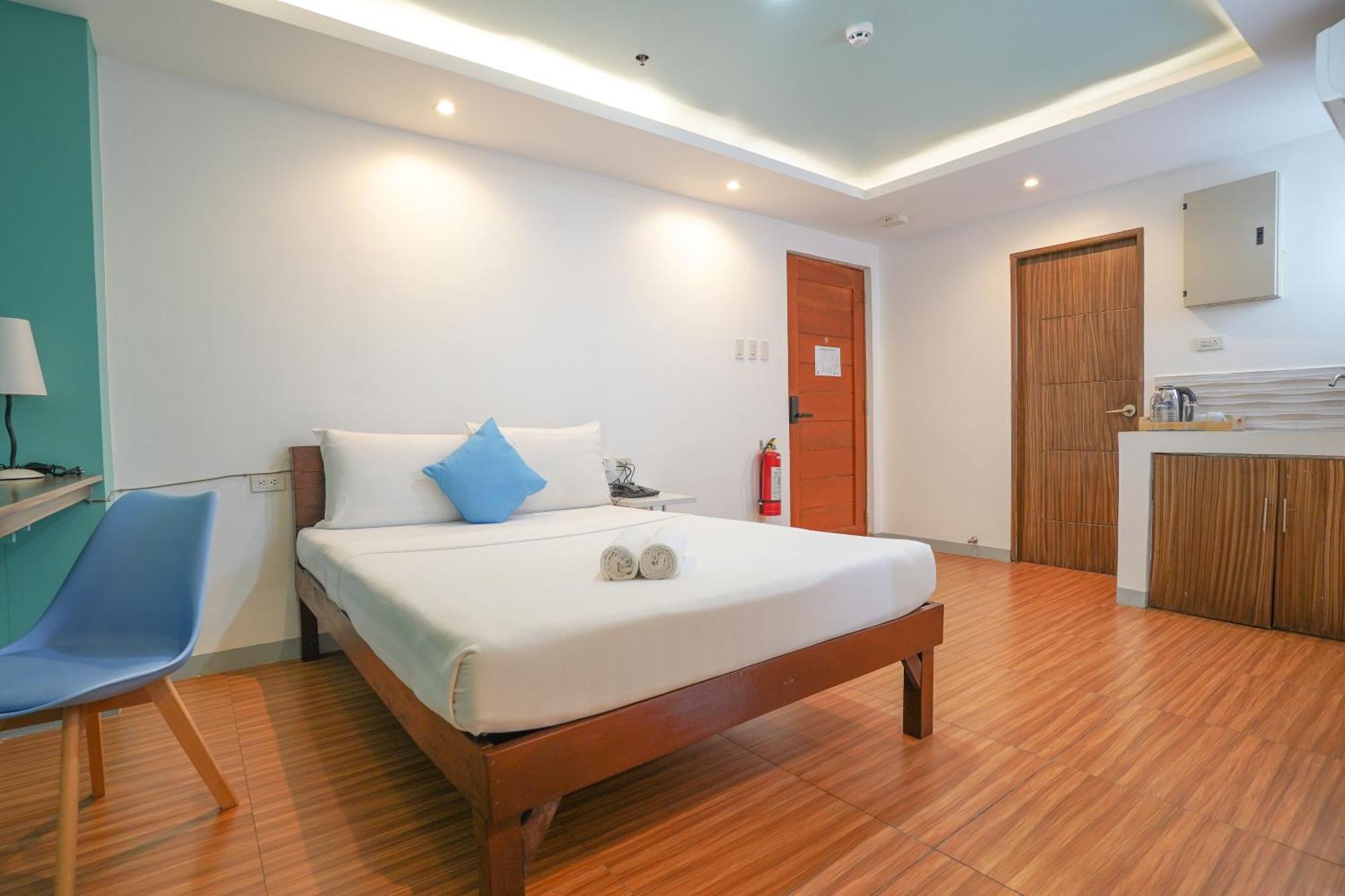 Arzo Hotel Premier Makati City Ngoại thất bức ảnh
